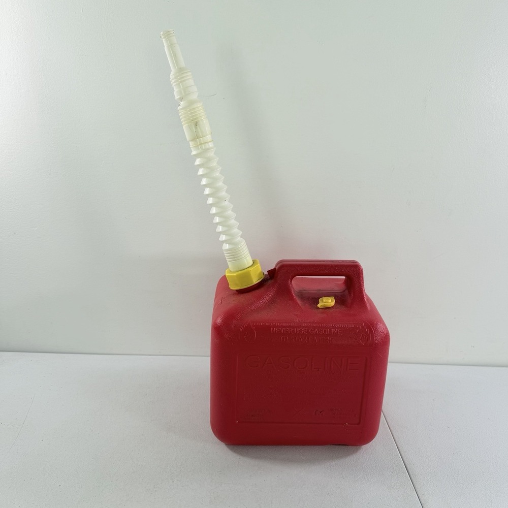 Midwest Can Company 2 Gallon 8 Ounce OZ Gas Can Vented W/ Spout
